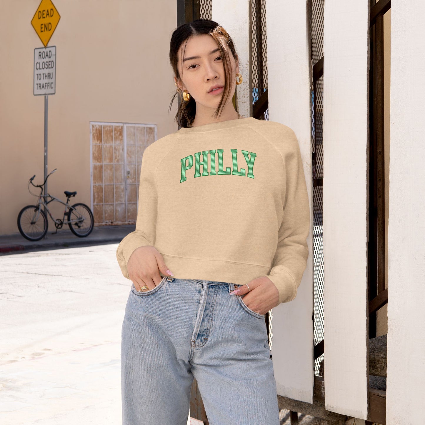PHILLY Diagonal Kelly Green Women's Cropped Fleece Pullover