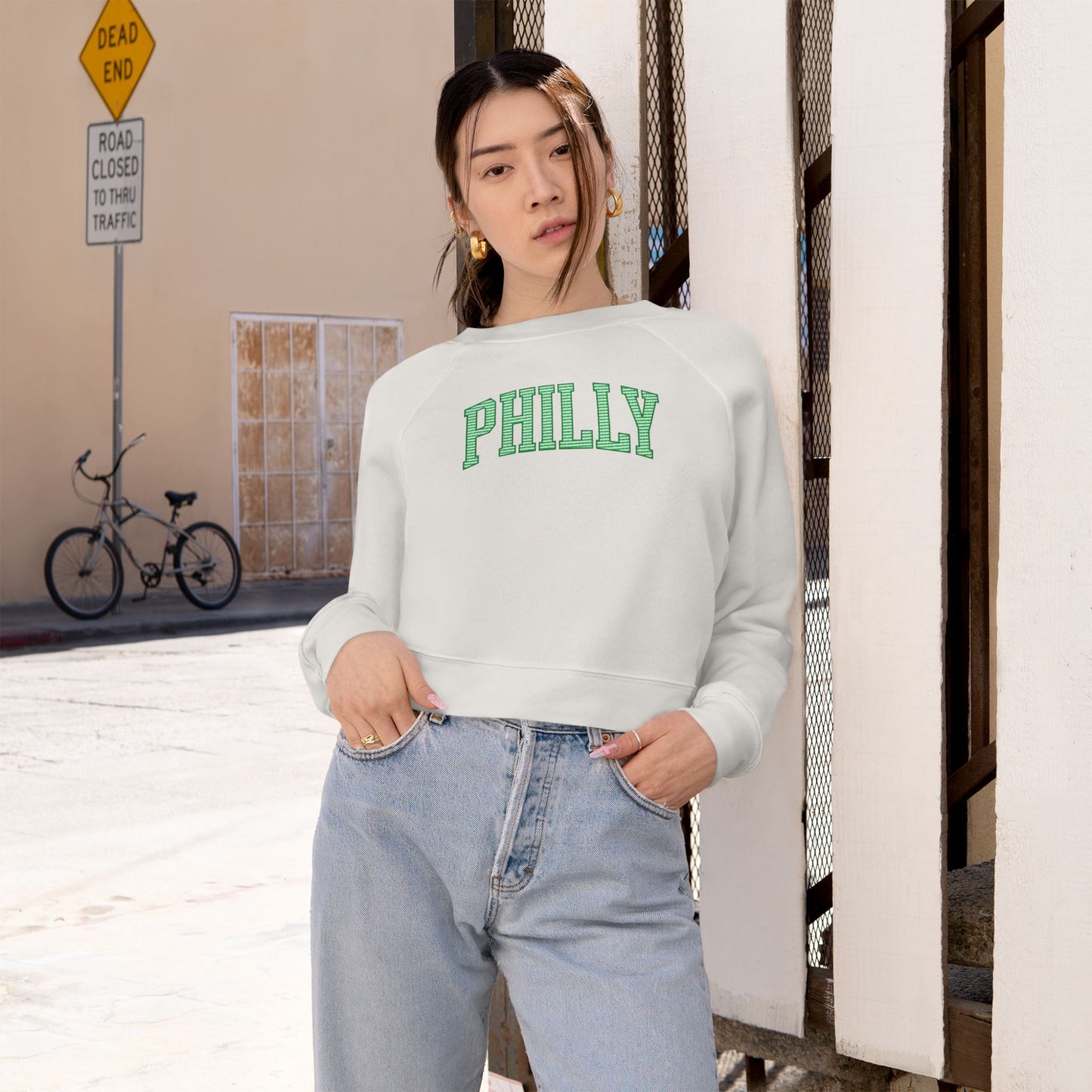 PHILLY Diagonal Kelly Green Women's Cropped Fleece Pullover